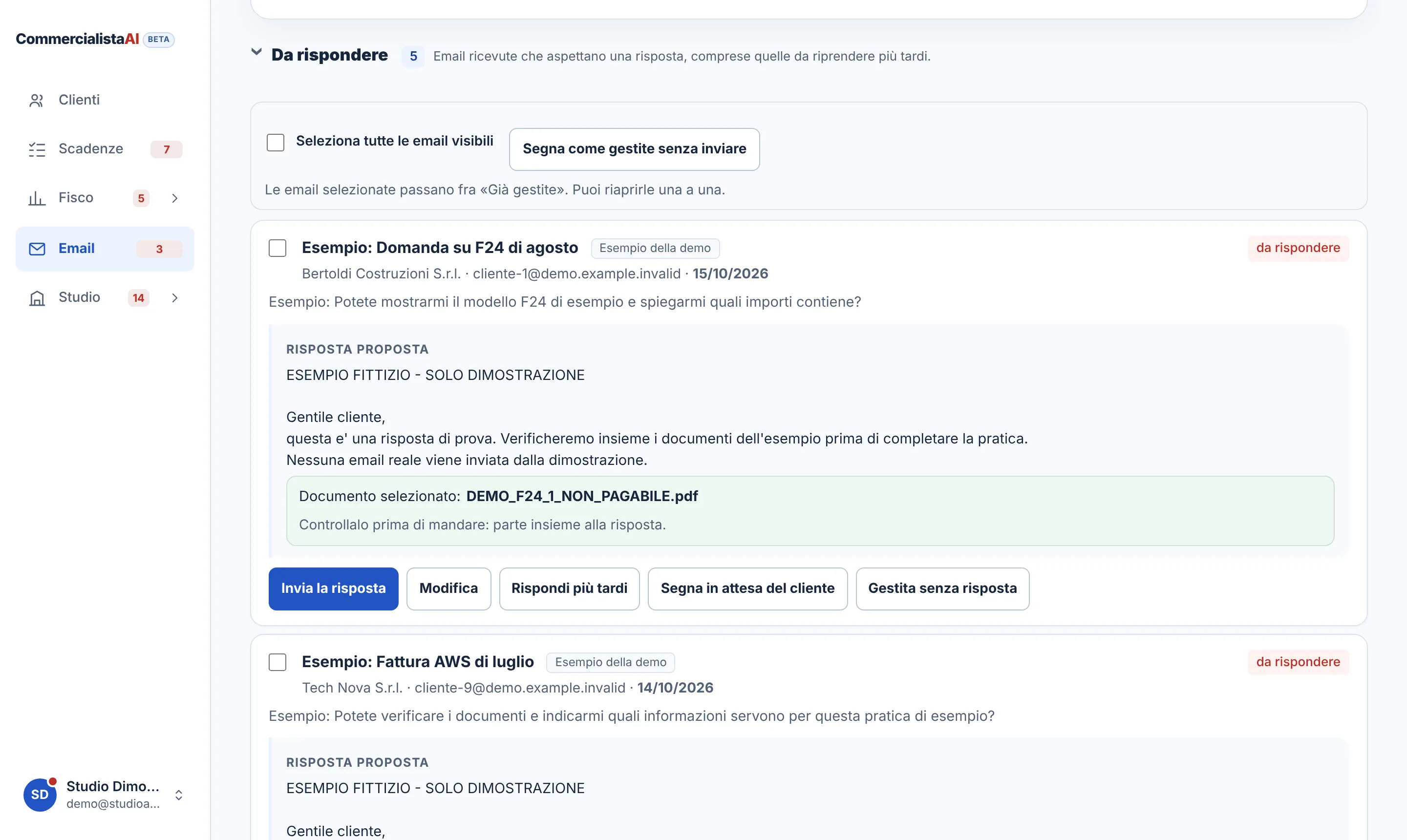 Email dei clienti: la richiesta del cliente con la risposta proposta da rivedere